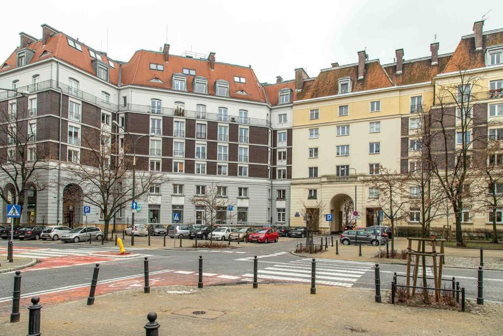 Wyzwolenia Apt , Lazienki Park & Zbawiciela Sq. 2' Varsovia Exterior foto